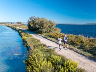 De Gruissan à La Palme en suivant le canal de la Robine