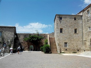 Place du Champ de Bataille (Le Castellet)