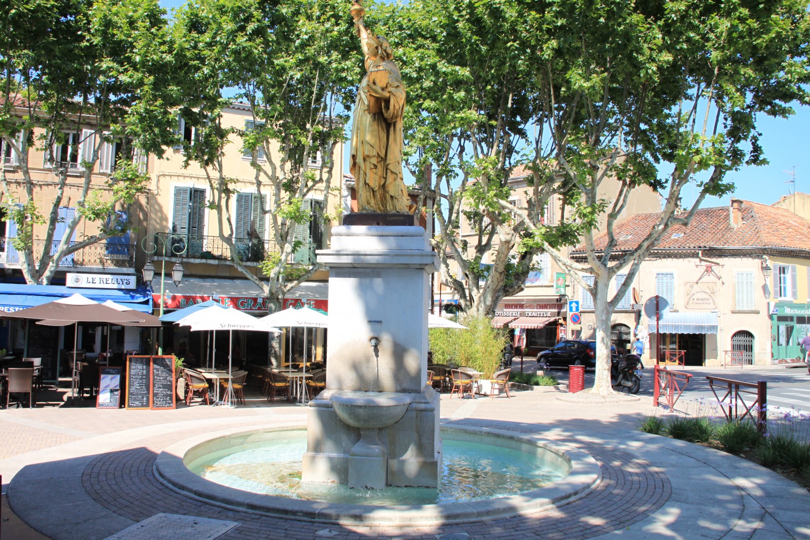 Place Portalis (Saint-Cyr-sur-mer)