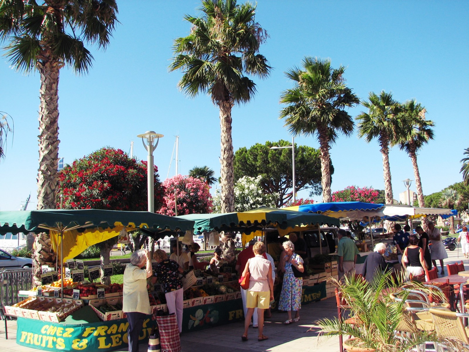 Place du marché de Bandol