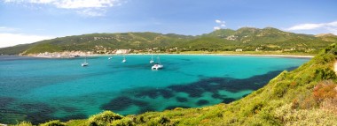 Escale Nautique : Baie de Macinaggio (Ph : J. RATTAT)