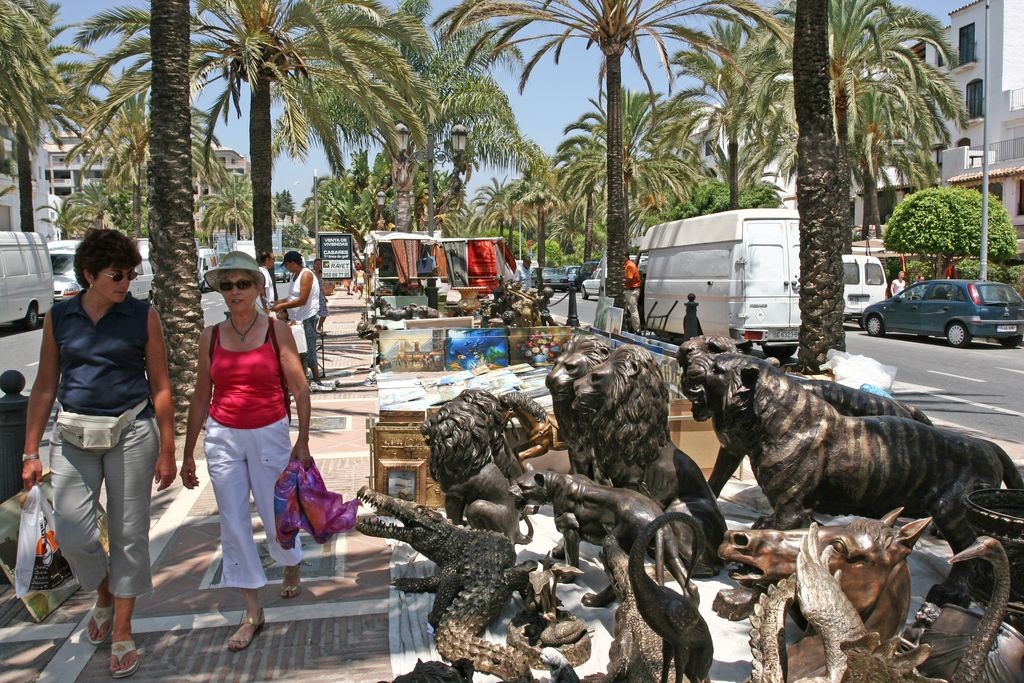 Mercadillo de Puerto Banús
