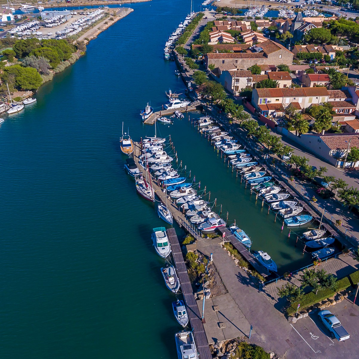 Les cabanes de Fleury (Ports)