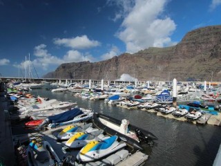 Puerto Deportivo Los Gigantes
